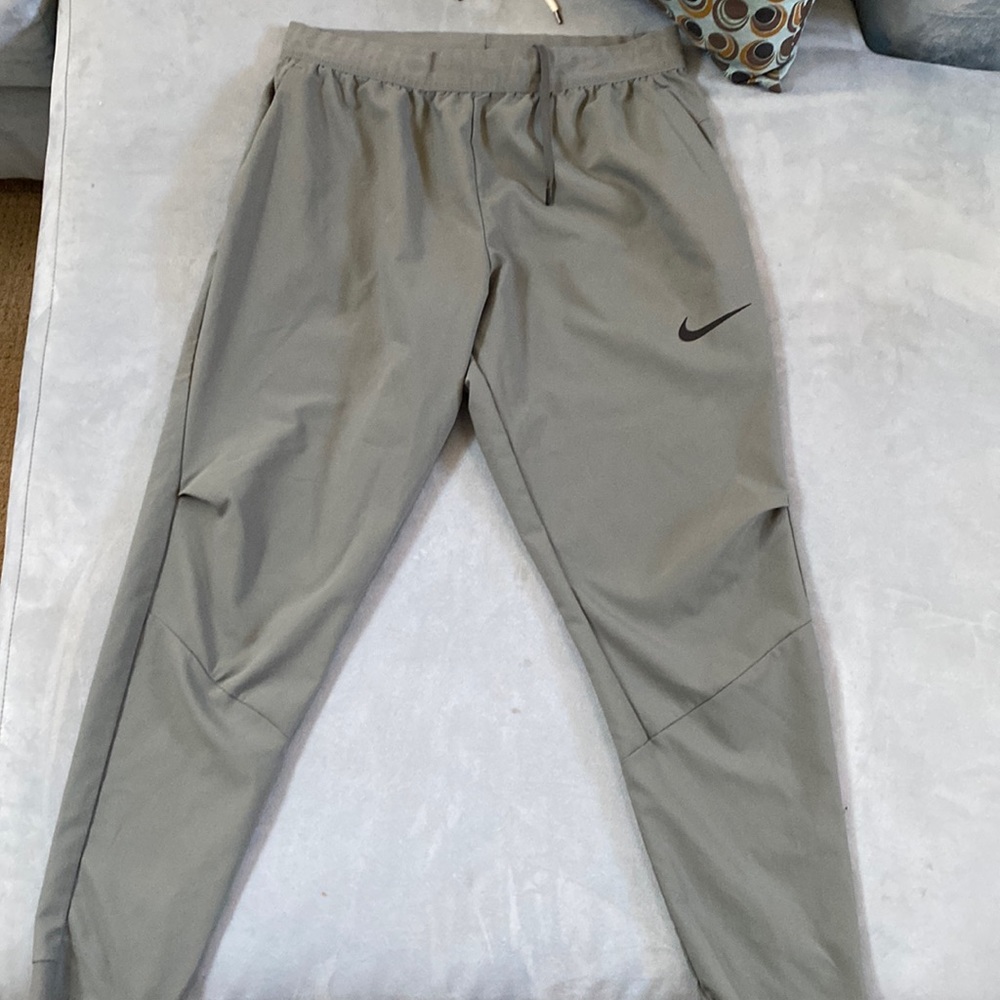 Dri Fit Nike Pro Sweatpants, Size Large, Grey